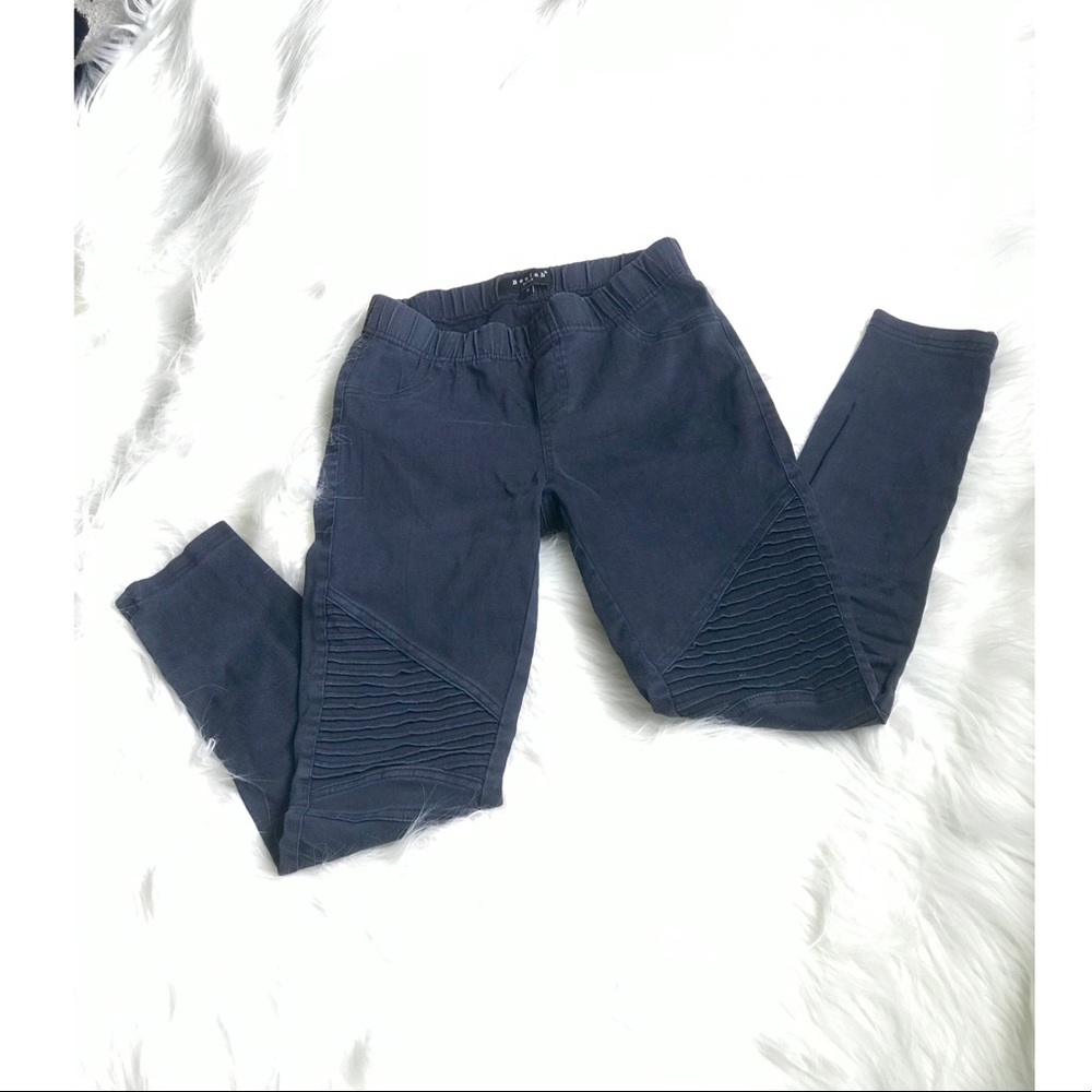 Navy Jean Leggings with zip closure at the ankles